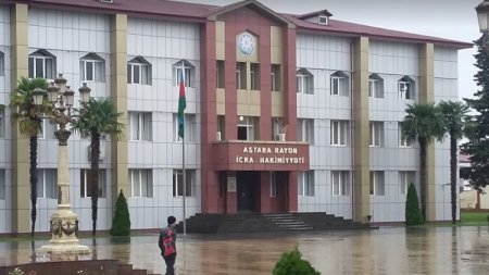 Şəhid xanımı 3 uşaqla küçədə qalıb: Nə evi var, nə də işi - "Astara icra hakimiyyəti bir dəfə olsun qapımı döyməyib"