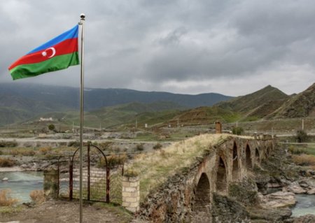 Xudafərin körpüsünün işğaldan azad edilməsindən 1 il ötür