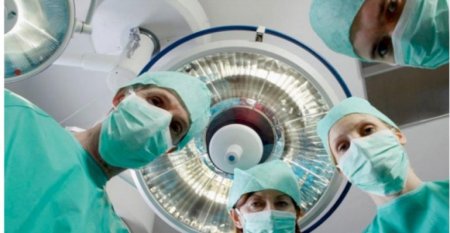 Bakıdakı özəl klinikada BİABIRÇILIQ - Əməliyyat olunan xəstəyə... - FOTO